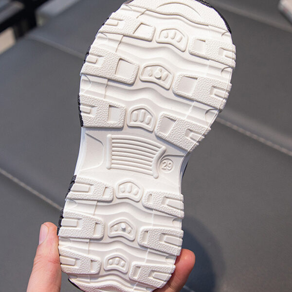 Sneakers Shoes Kuromi Tali Putar