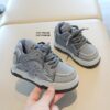 Sepatu Sneakers Anak Warna Snow